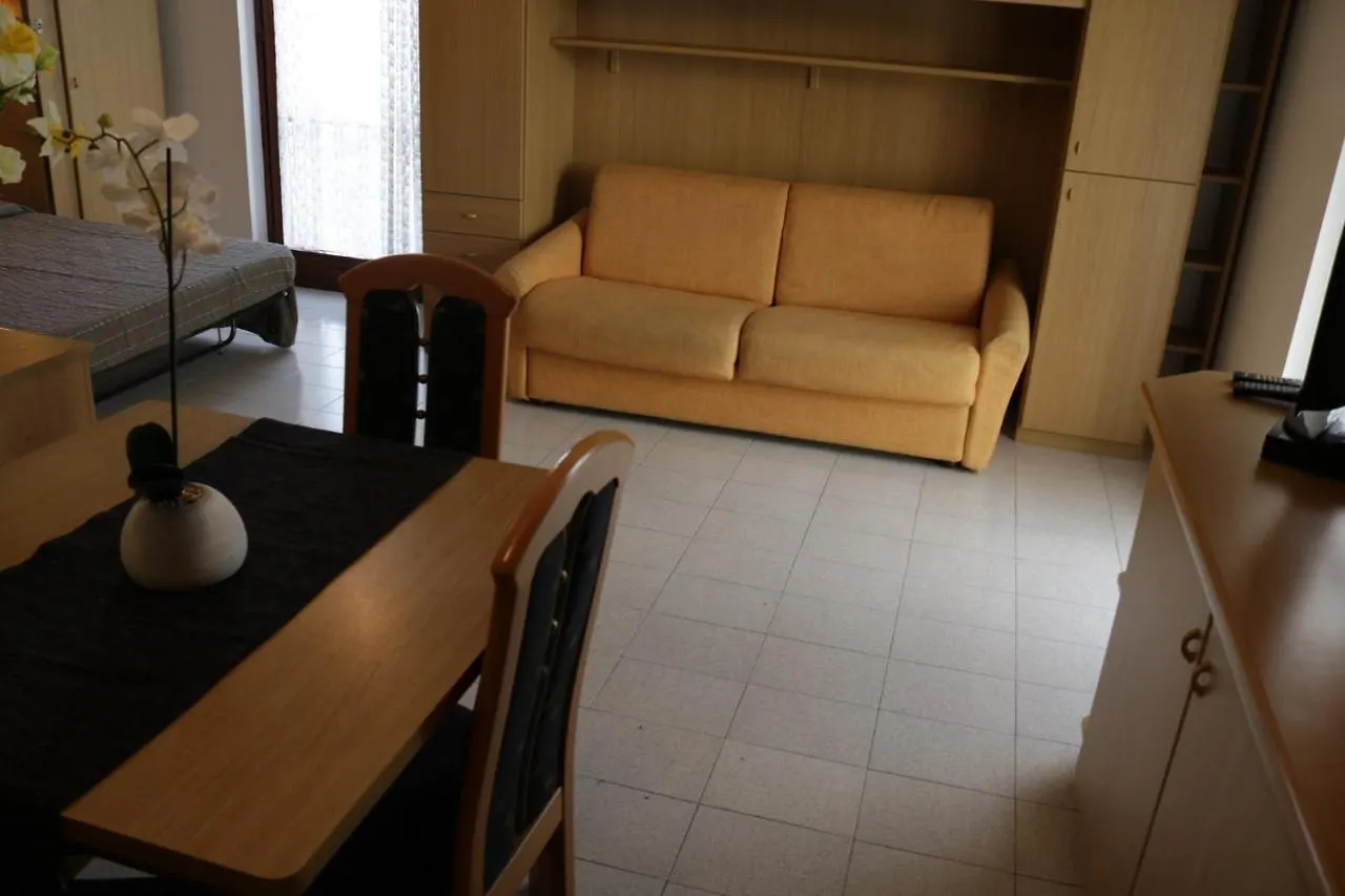 شقة Studio In Lazise/Gardasee 21938 إيطاليا