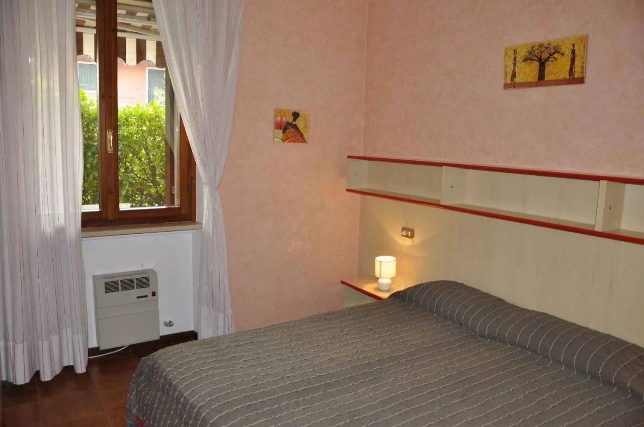 Studio In Lazise/Gardasee 21938 Lazise